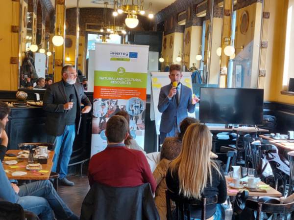 Local world cafè - Antico caffè San Marco, Trieste - 18 marzo 2022