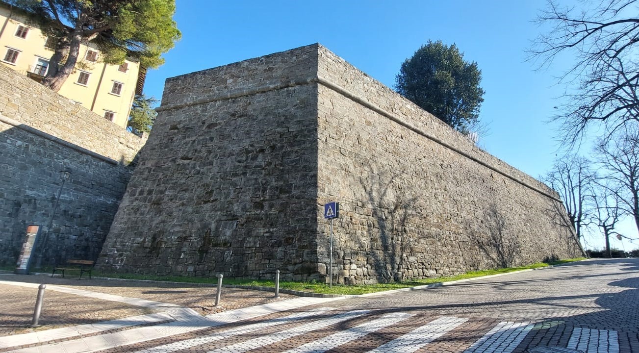 Interventi manutentivi e di pulizia delle mura del Castello di Gorizia