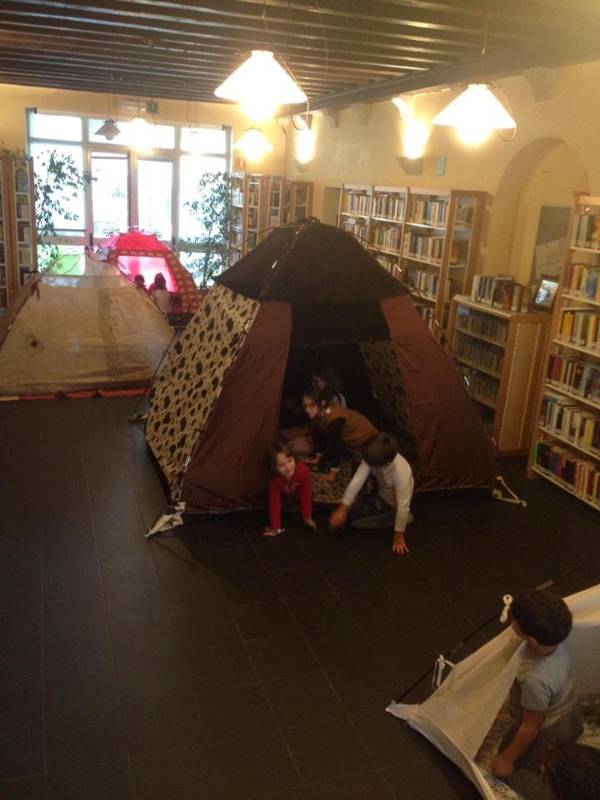 La tribù che legge in biblioteca Guarneriana a San Daniele