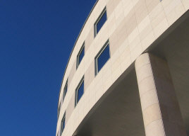 palazzo regionale di via volturno a Udine
